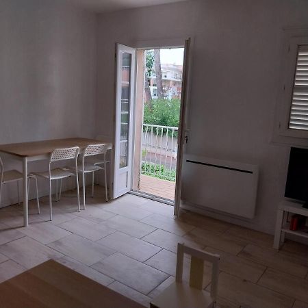 Appartement Port De Hyeres Hyères Exterior foto