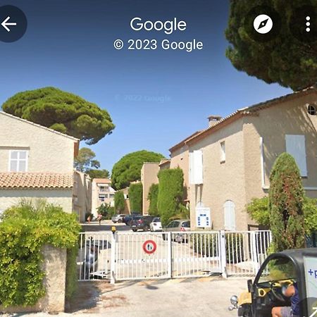 Appartement Port De Hyeres Hyères Exterior foto