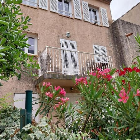 Appartement Port De Hyeres Hyères Exterior foto