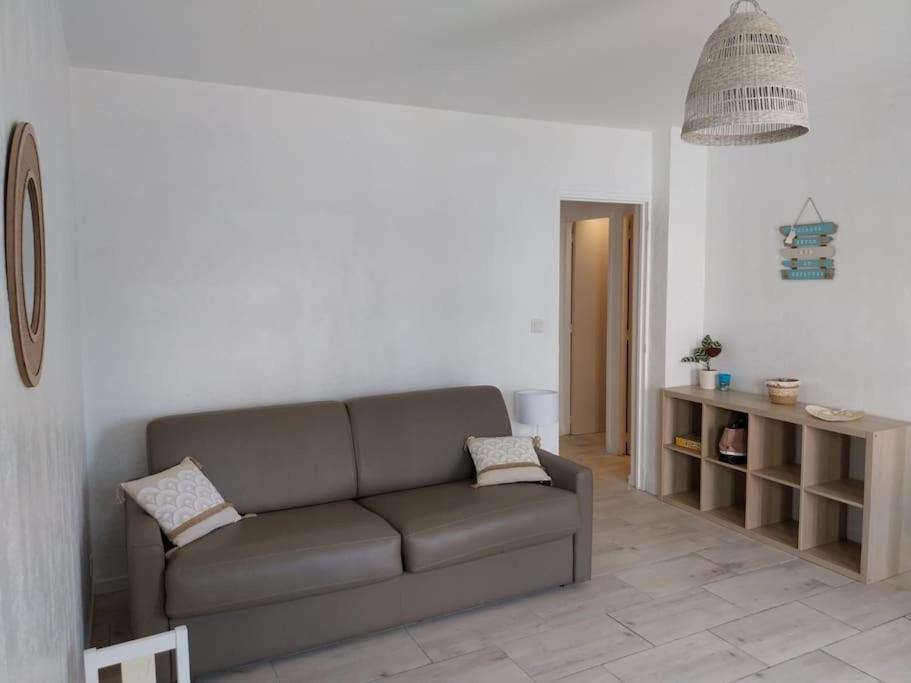 Appartement Port De Hyeres Hyères Exterior foto